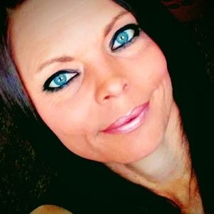 Meet your Posher, Laci